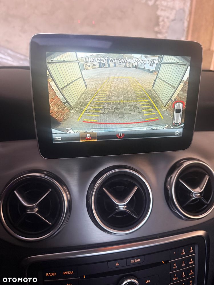 Mercedes-Benz GLA 220 4-Matic - 11