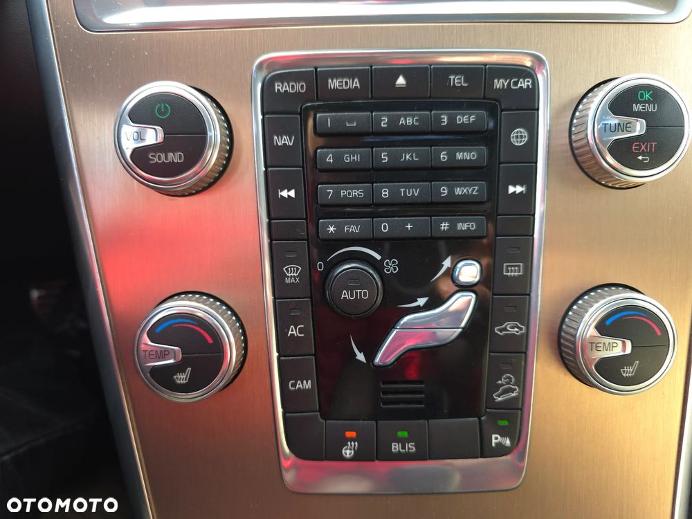 Volvo XC 60 D5 AWD Summum - 15