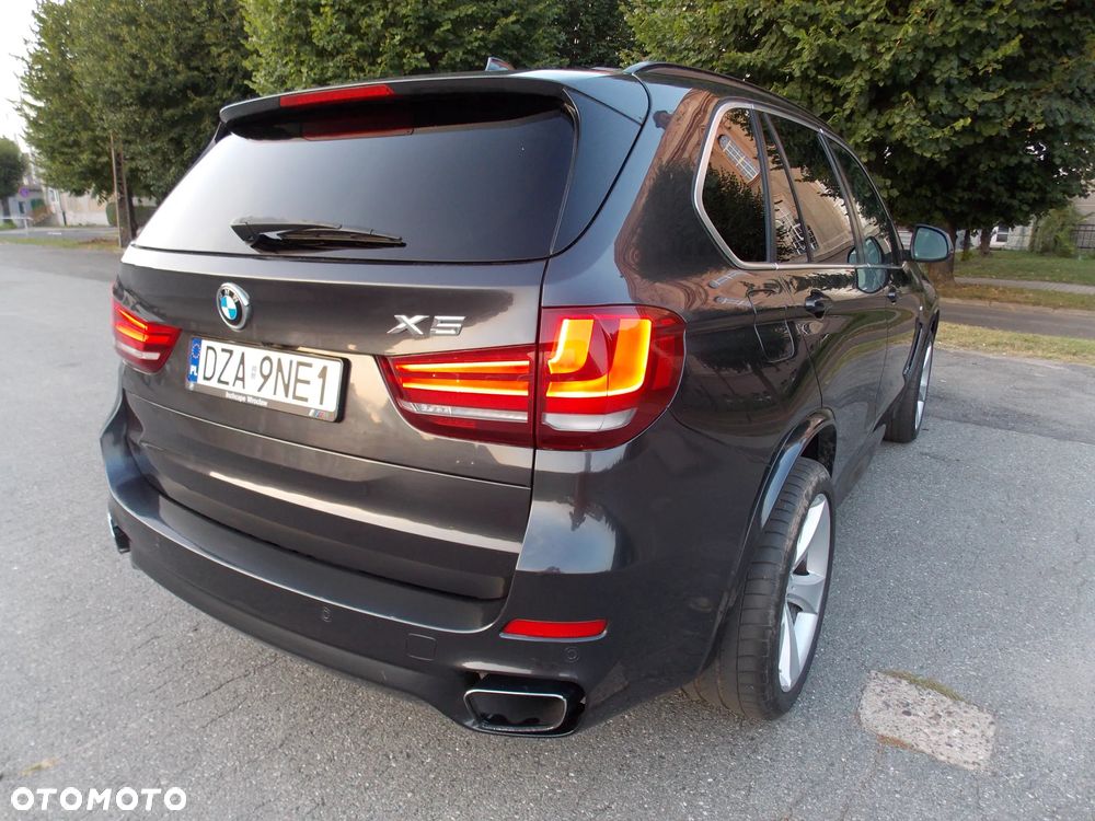 BMW X5 xDrive50i - 14