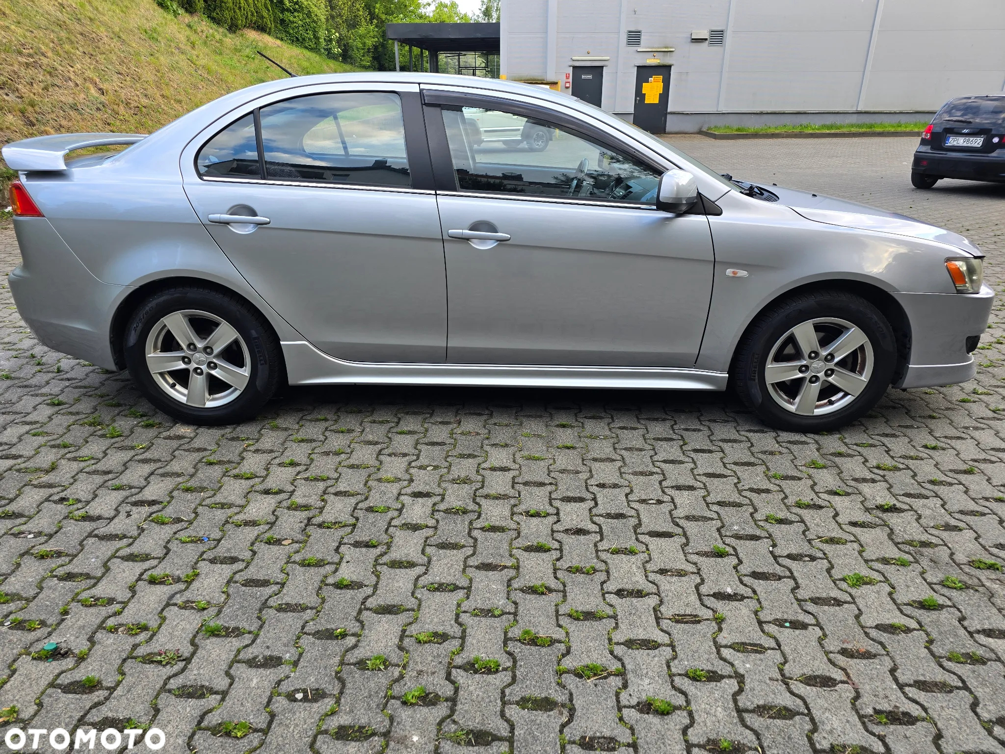 Mitsubishi Lancer 1.8 Intense CVT - 11