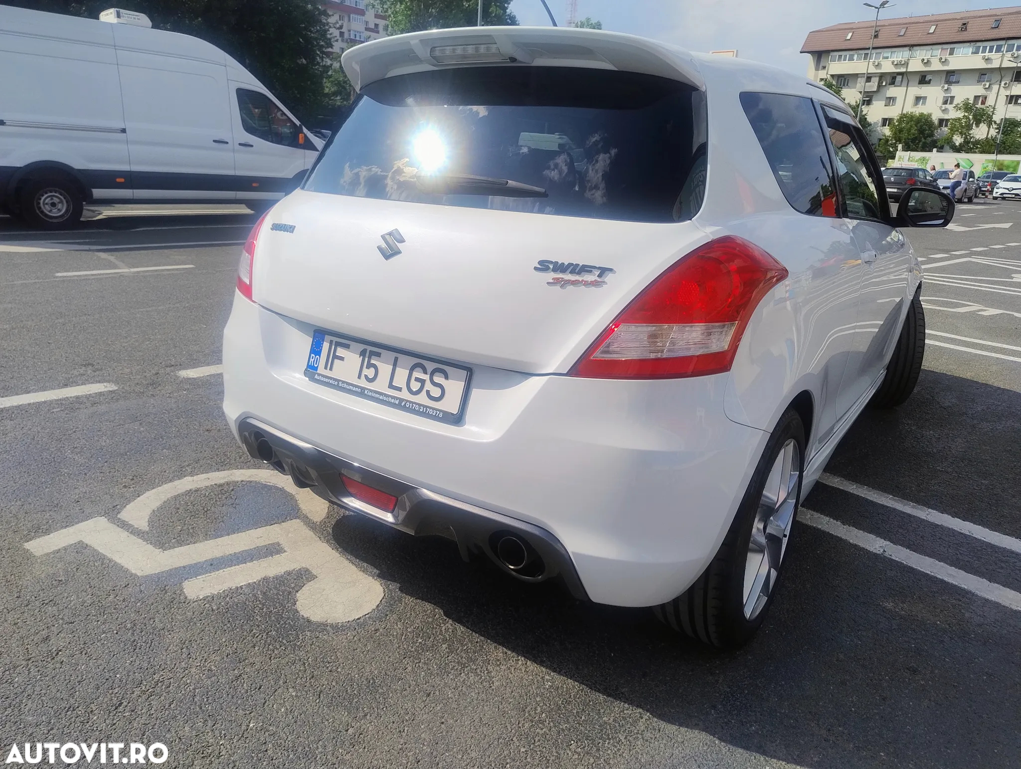 Suzuki Swift 1.6 Sport - 2