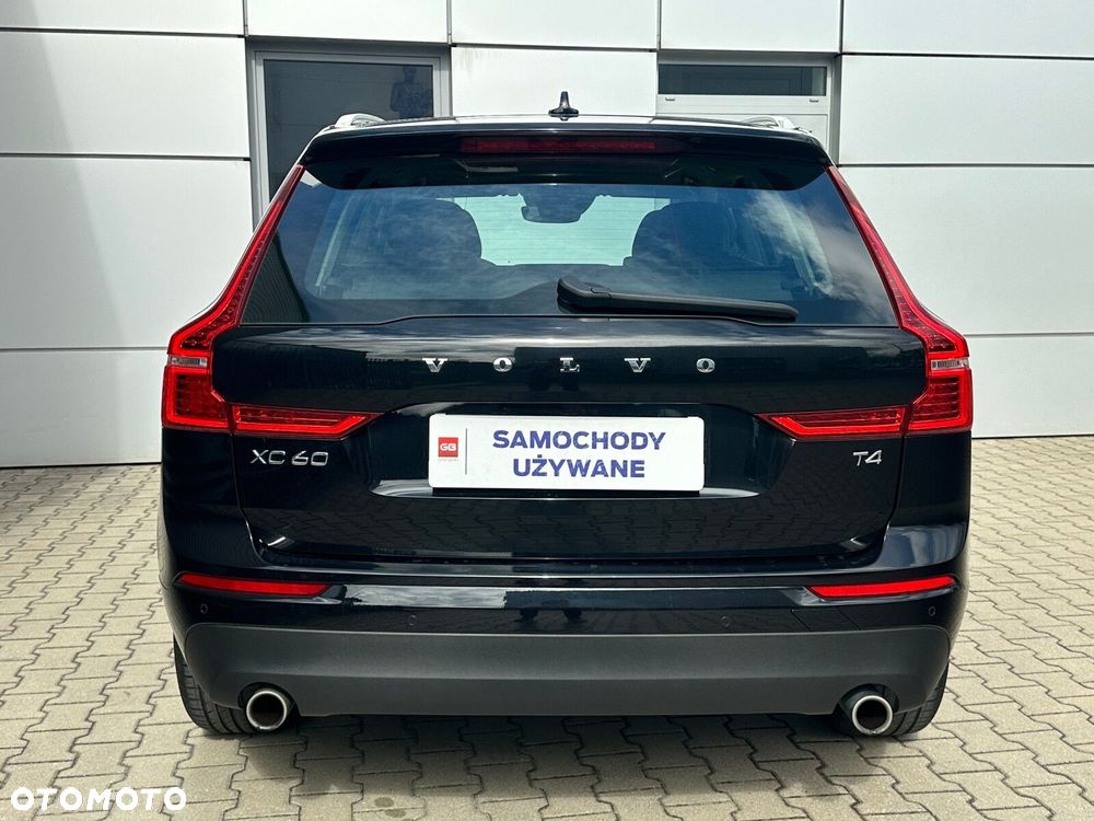 Volvo XC 60 T4 Momentum - 8