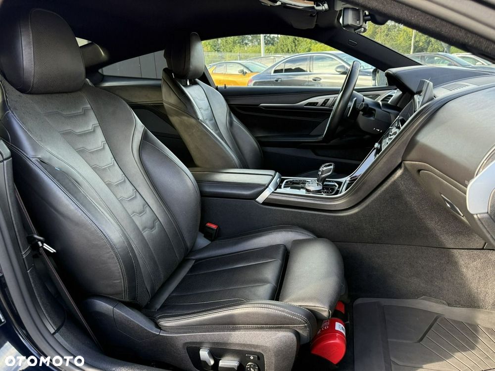BMW Seria 8 840i xDrive - 16