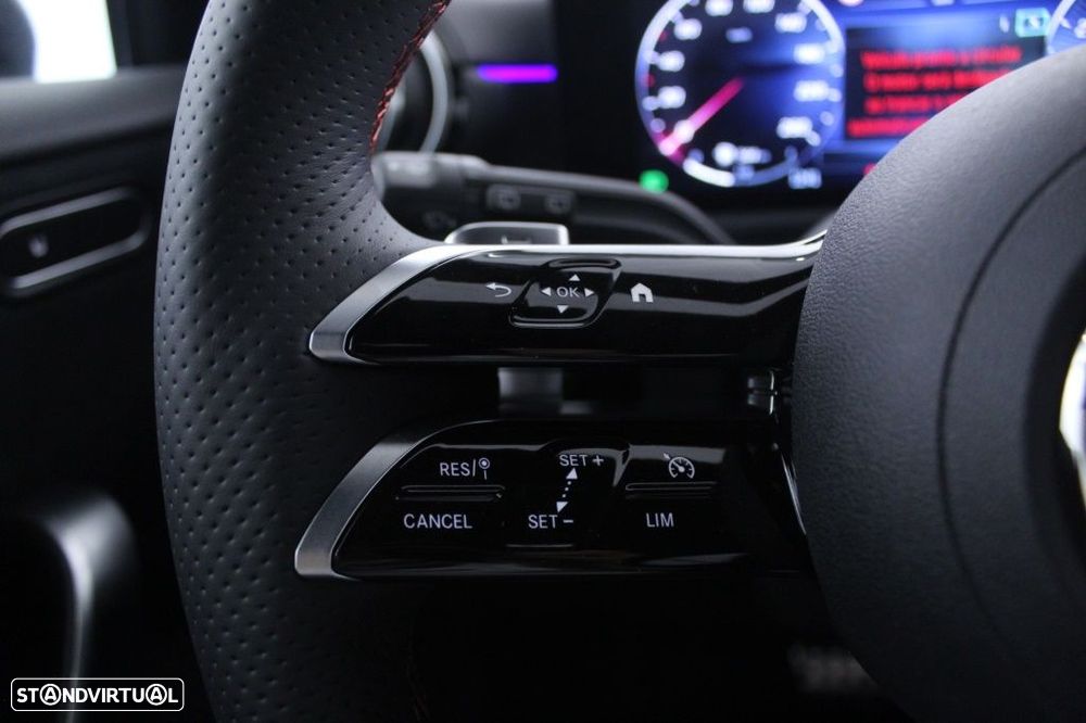 Mercedes-Benz A 200 AMG Line Aut. - 22