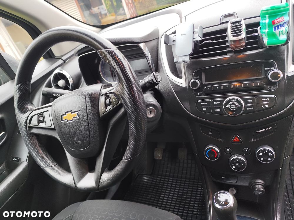 Chevrolet Trax 1.6 LS - 12