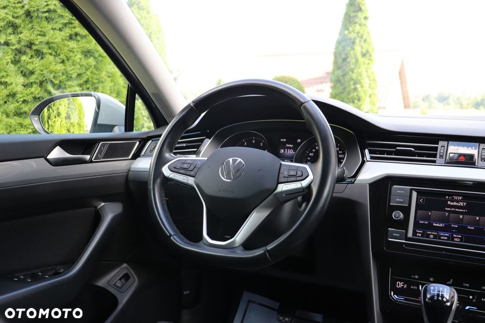 Volkswagen Passat 1.5 TSI EVO Business - 12