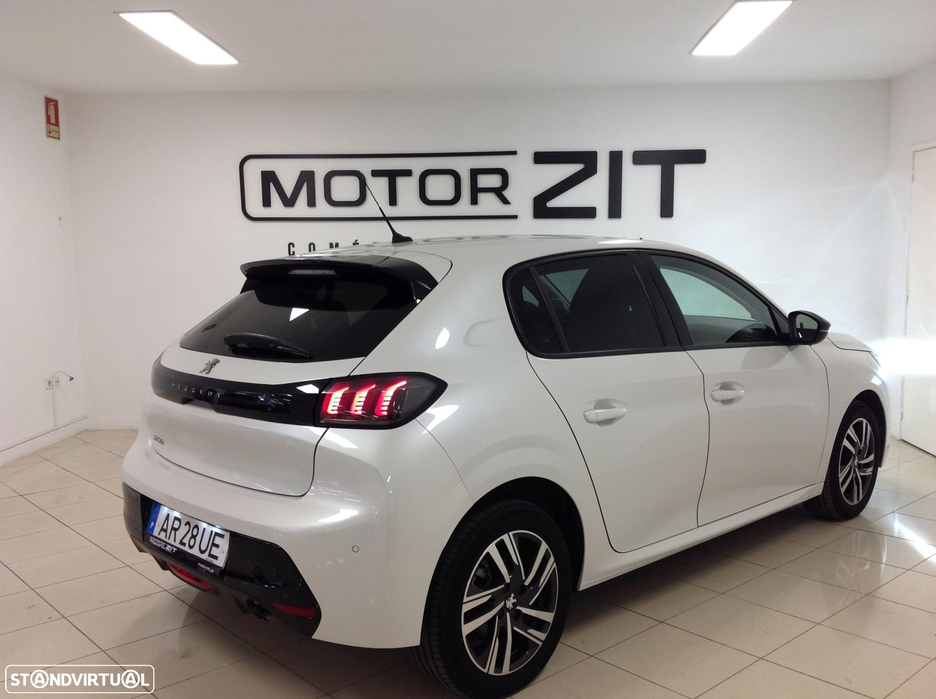 Peugeot 208 1.2 PureTech Allure - 7