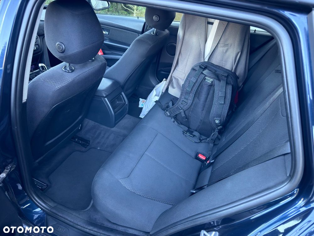 BMW Seria 3 320d - 8