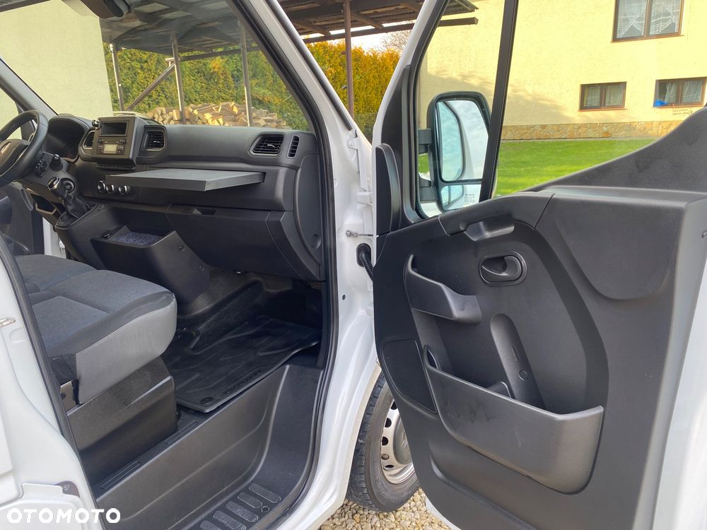 Renault MASTER L3H2, zakupiony w salonie w Rzeszowie, serwisowany, bezwypadkowy - 19
