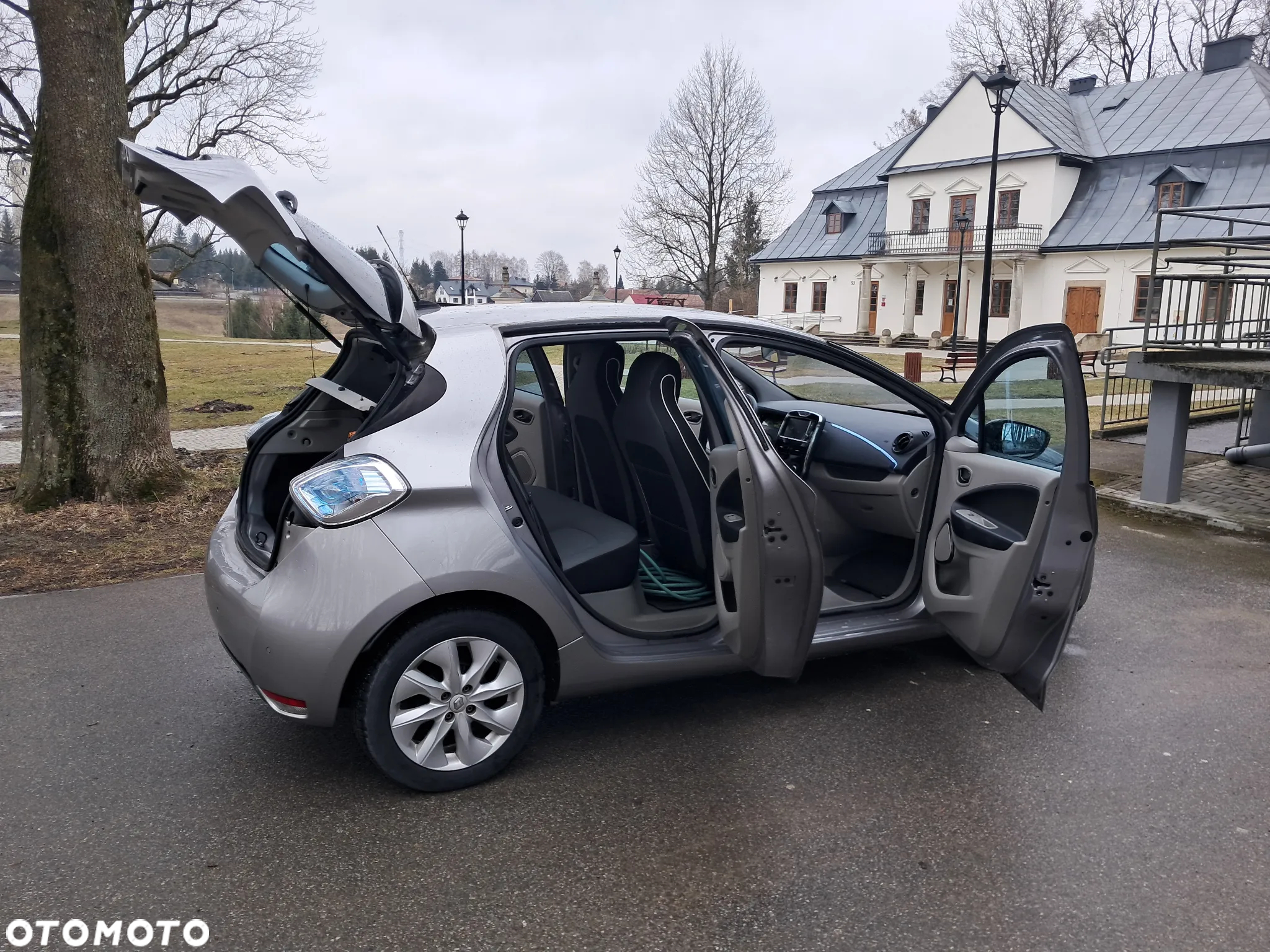 Renault Zoe - 8