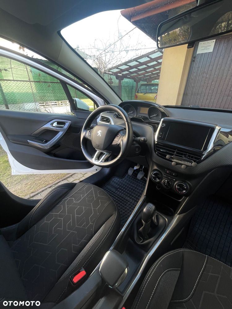 Peugeot 2008 1.2 Pure Tech Active - 7