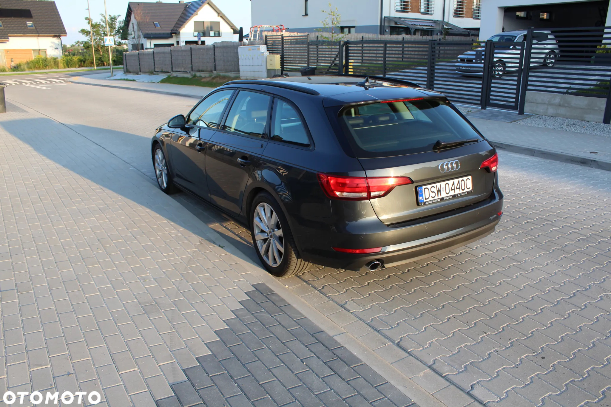 Audi A4 Avant 2.0 TDI - 4