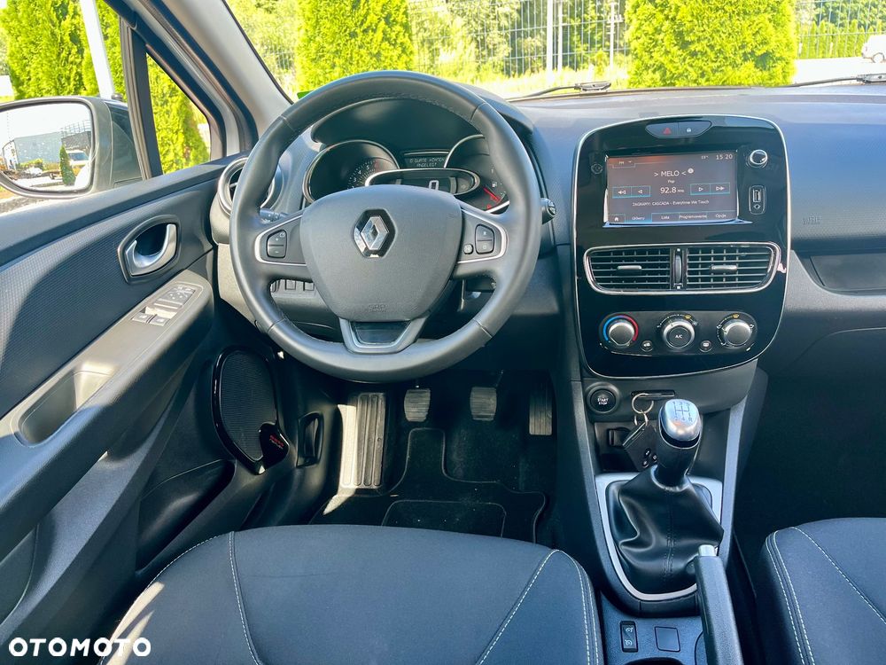 Renault Clio 1.2 16V Limited - 17