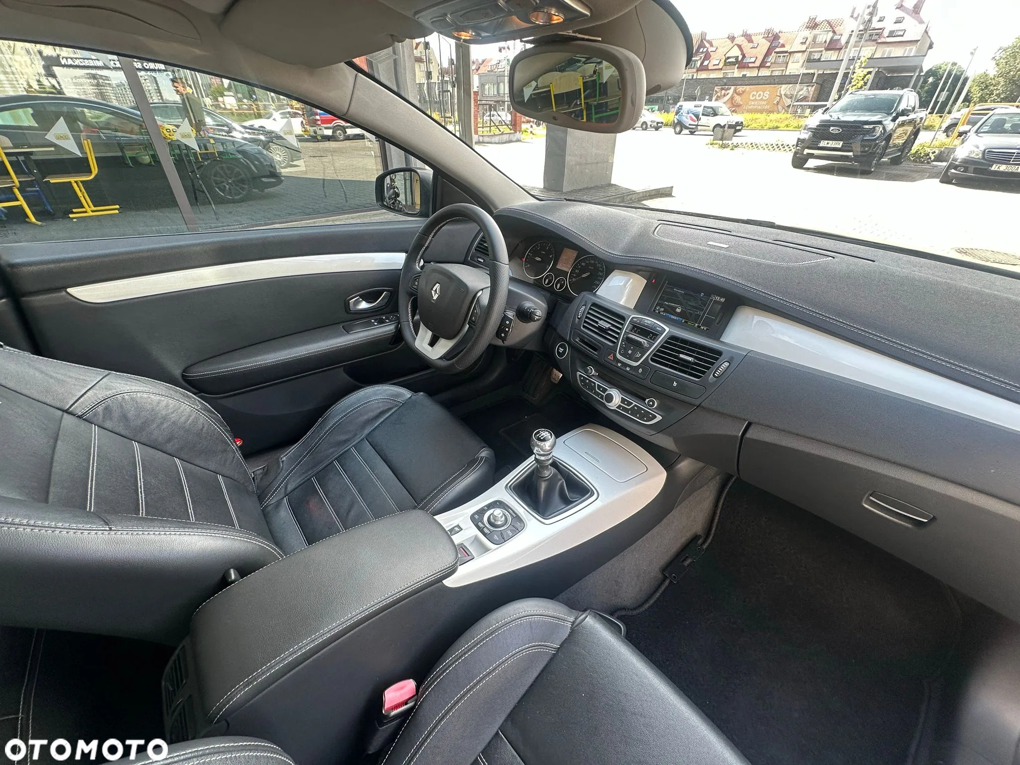 Renault Laguna 2.0 dCi Monaco GP2 - 7