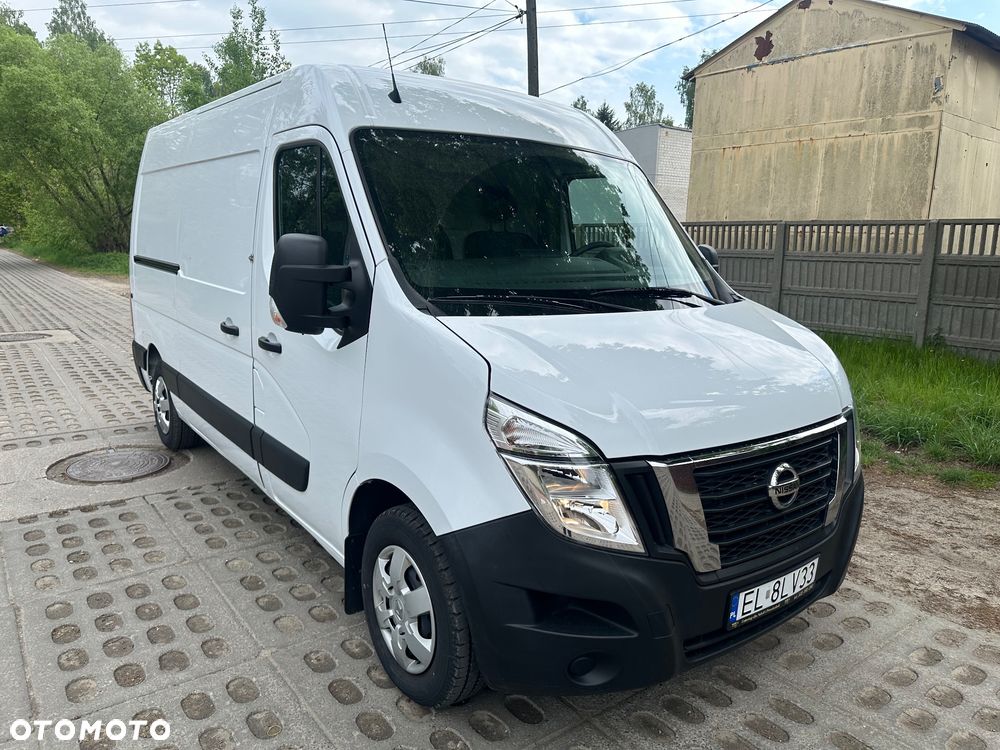 Nissan Interstar - 1
