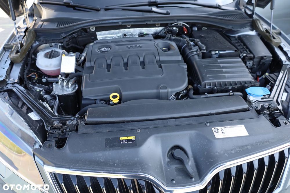 Skoda Superb 2.0 TDI DSG Style - 27