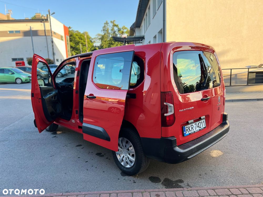 Peugeot Partner Dangel - 13