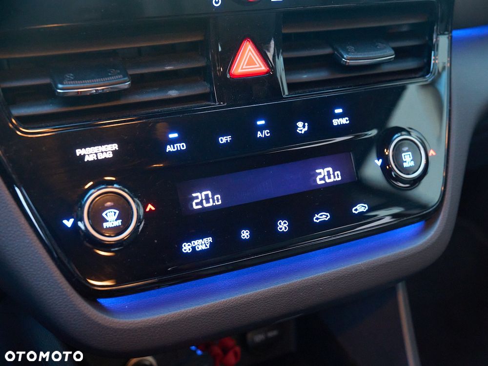Hyundai IONIQ - 19