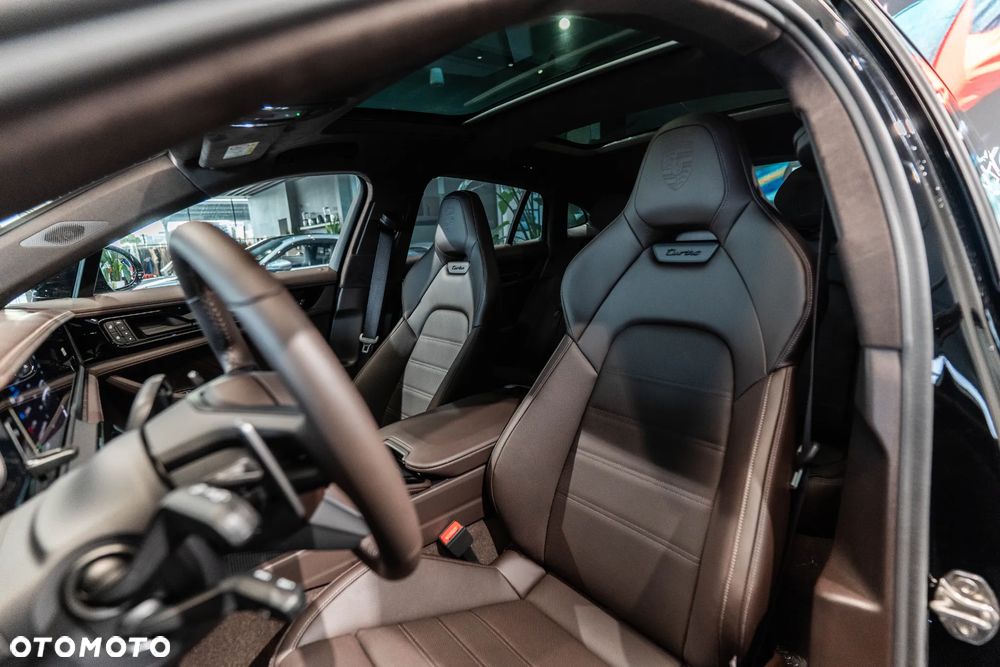 Porsche Panamera Turbo E-Hybrid PHEV - 11