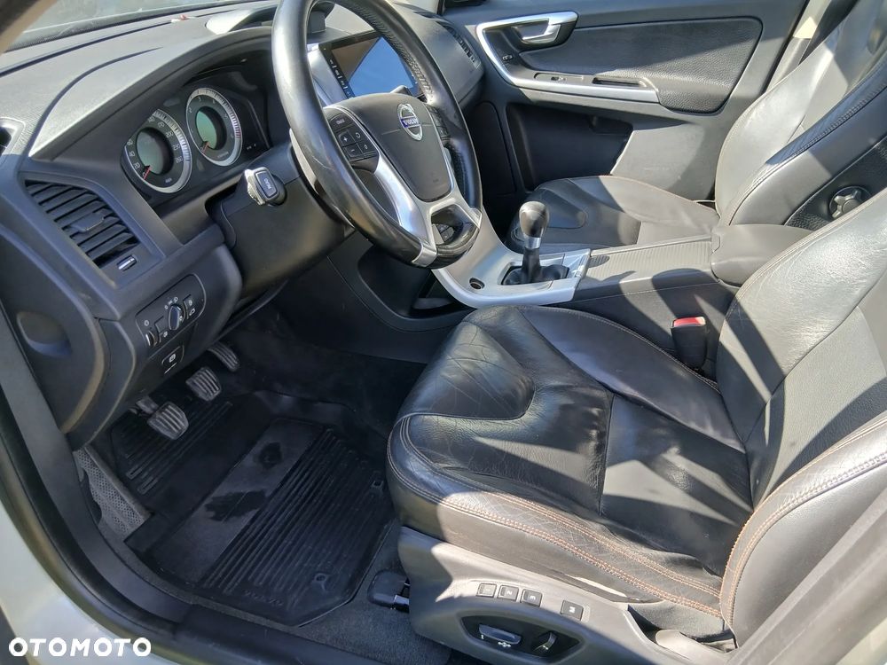 Volvo XC 60 DRIVe Momentum - 17