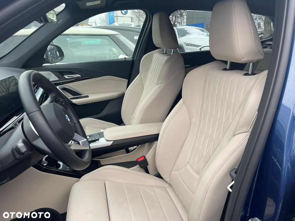 BMW X1 sDrive18d xLine - 4