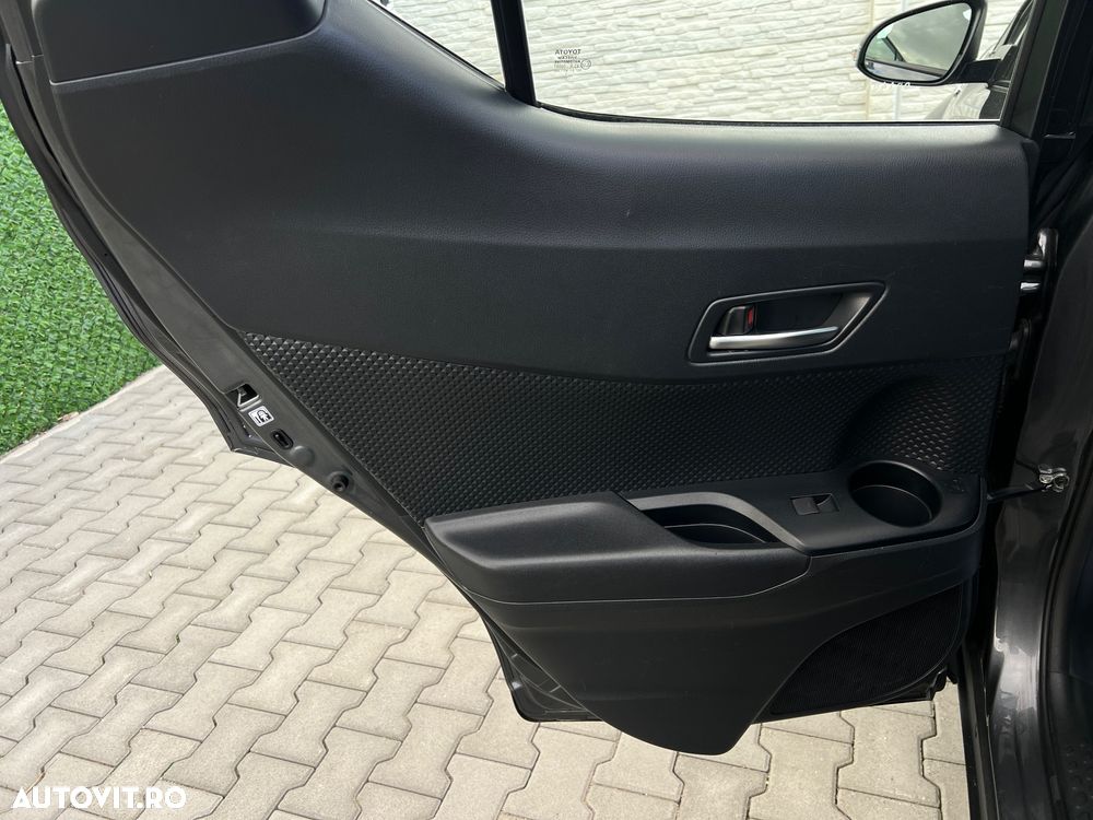 Toyota C-HR 1.8 HSD 4x2 CVT C-lassy LED - 21
