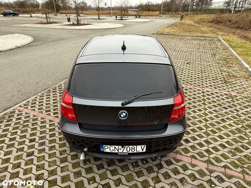 BMW Seria 1 120d - 8