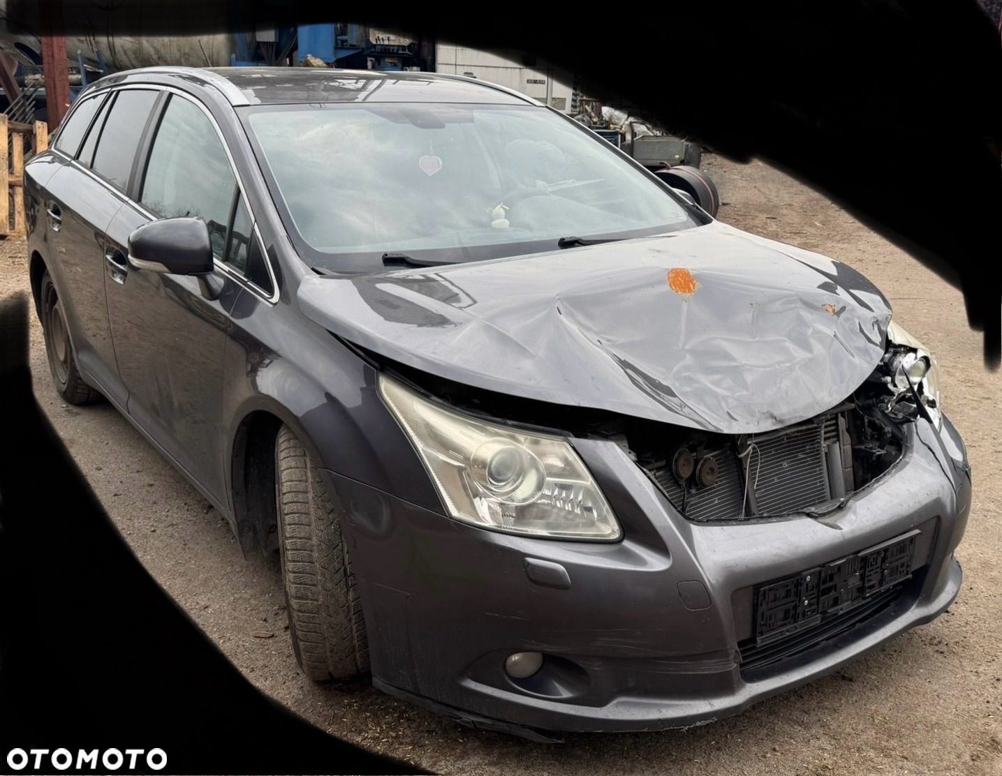 Toyota Avensis - 1