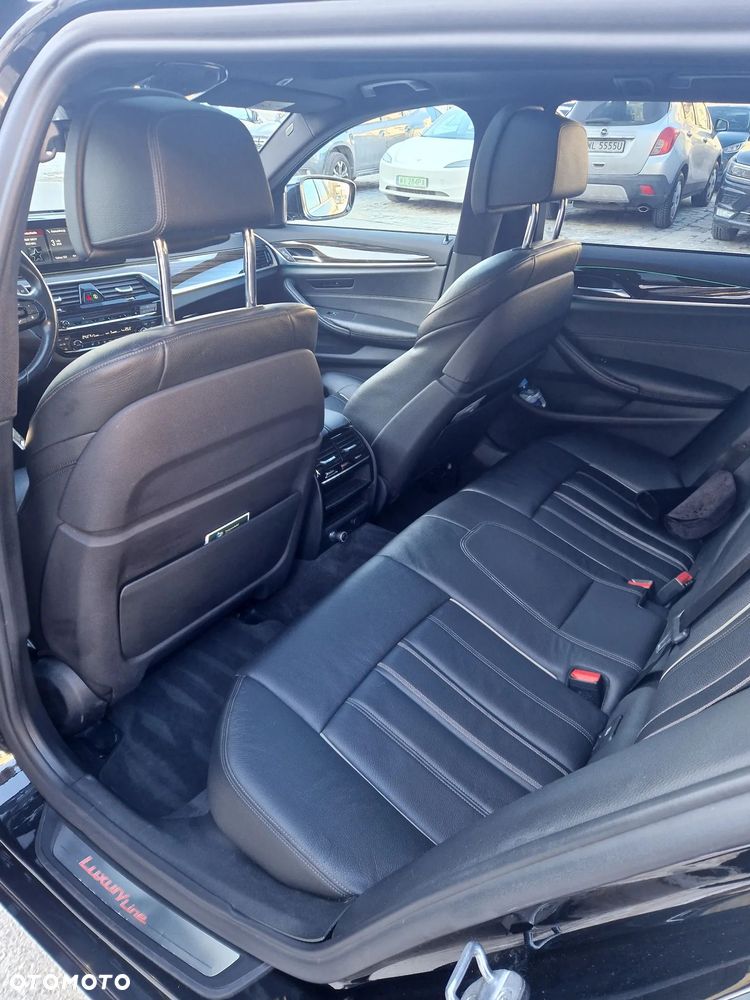 BMW Seria 5 530d xDrive Sport Line - 4