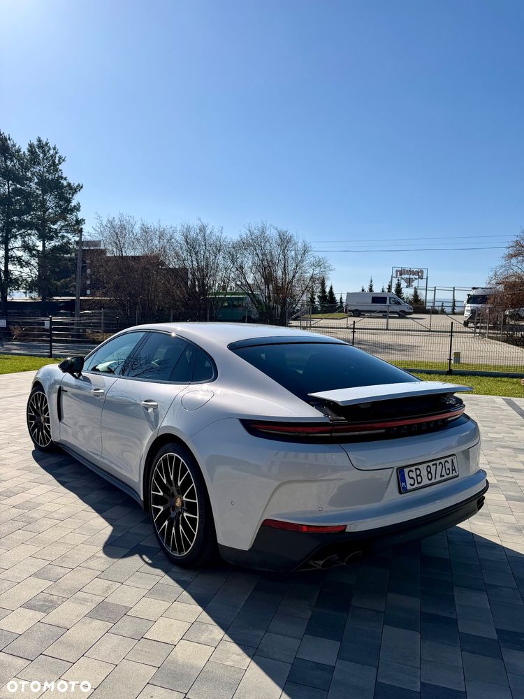 Porsche Panamera 4 E-Hybrid PHEV - 5