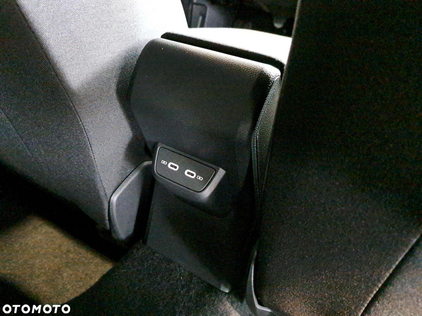 Volkswagen Taigo 1.5 TSI ACT R-Line Plus DSG - 33