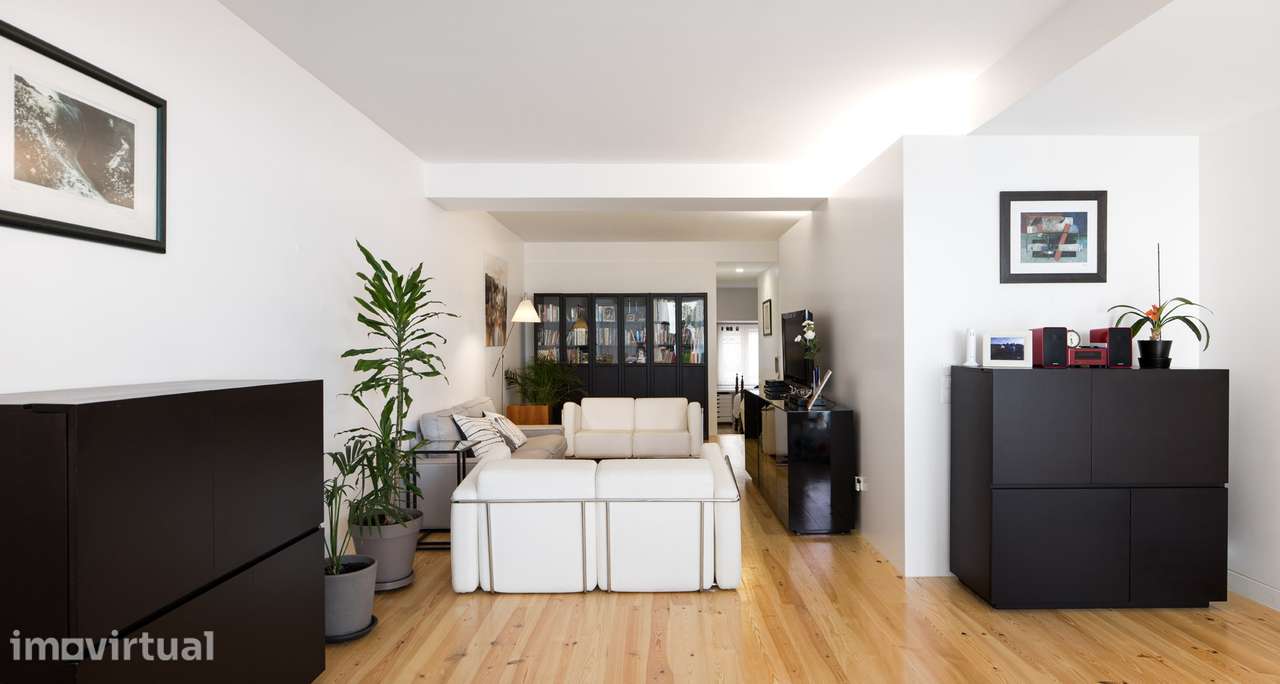 T3+1 com jardim no campo pequeno remodelado por arquitecto - Grande imagem: 5/27