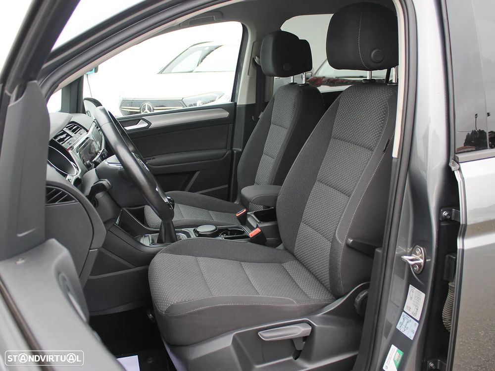 VW Touran 1.6 TDI Confortline - 8