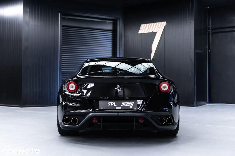 Ferrari FF - 30