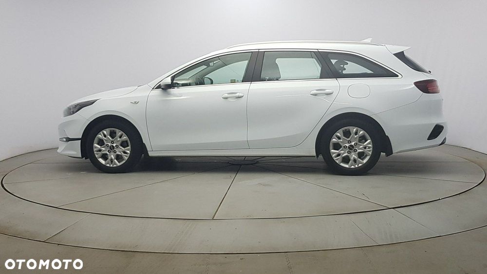 Kia Ceed - 4