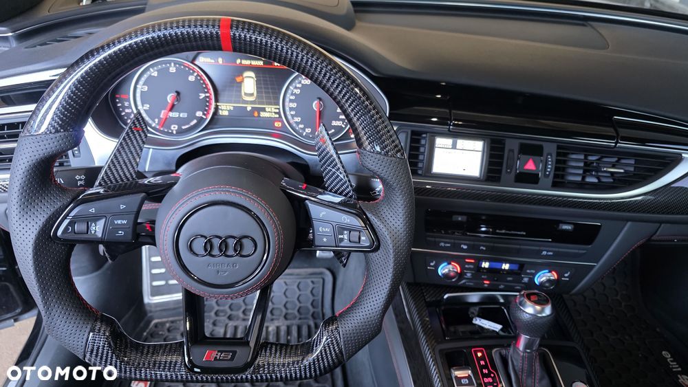 Audi RS6 Avant - 27