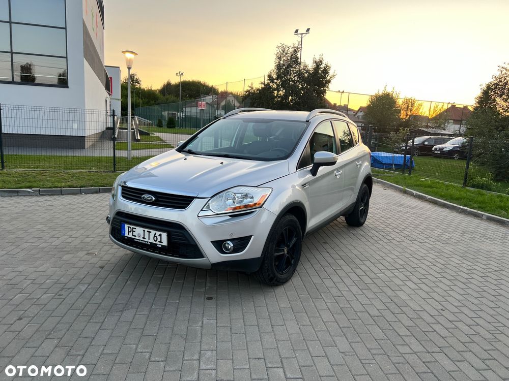 Ford Kuga 2.0 TDCi 2x4 Titanium - 9