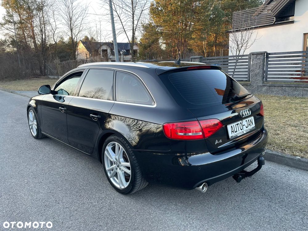 Audi A4 Avant - 33