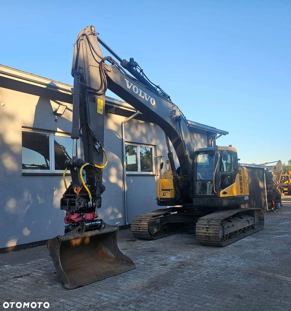 Volvo ECR235CL - 7
