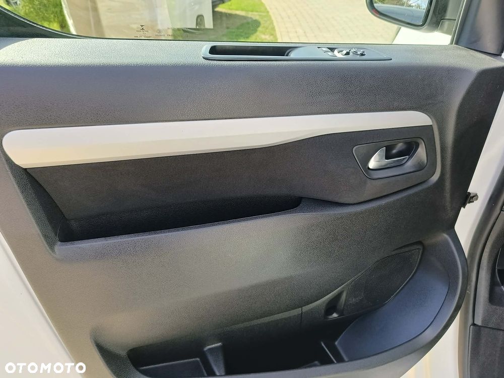 Opel Vivaro - 30