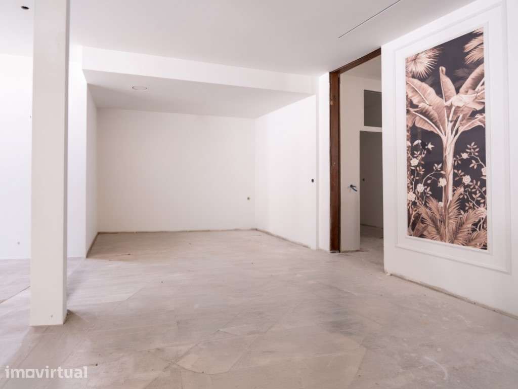 Edifício 'Claraval 123'- T3 R/C em Alcobaça na zona histórica - Grande imagem: 2/28