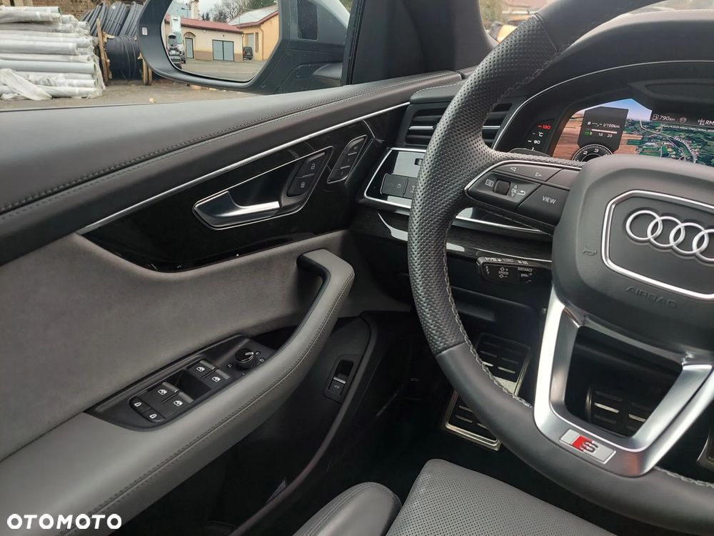 Audi Q8 - 23
