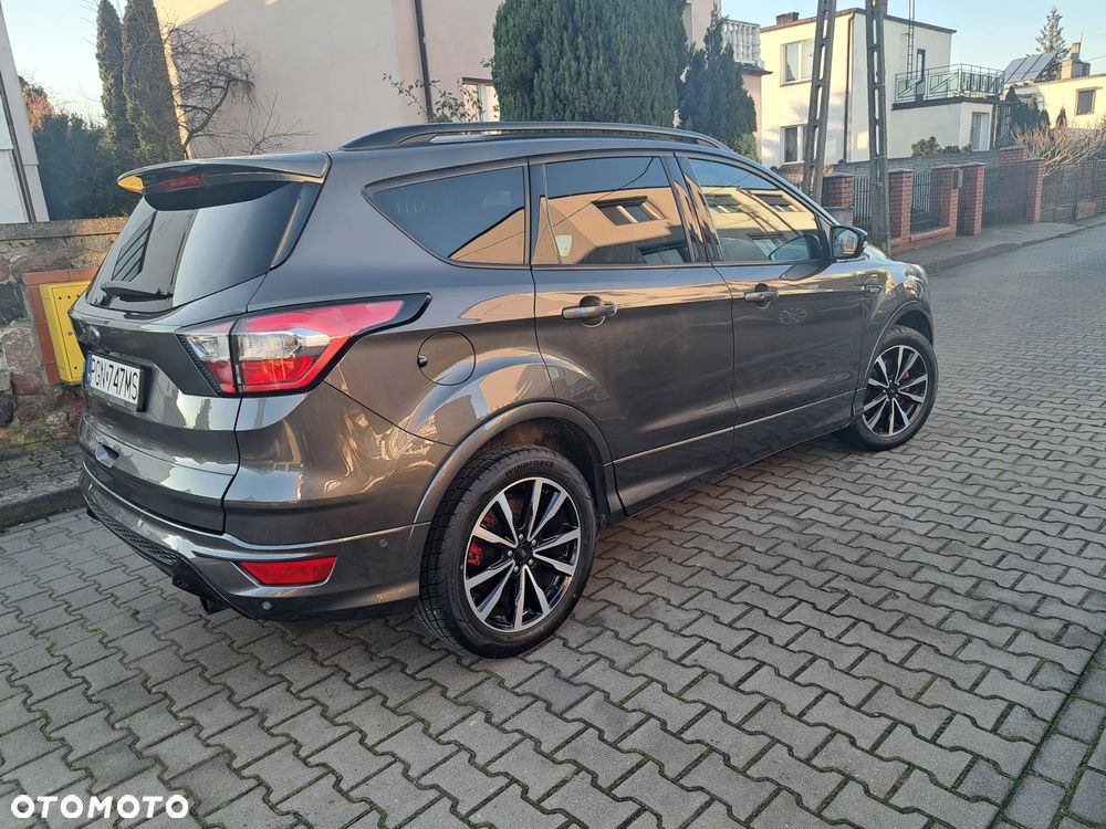 Ford Kuga - 32