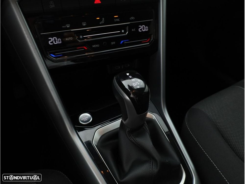 VW T-Roc 1.5 TSI Life DSG - 19