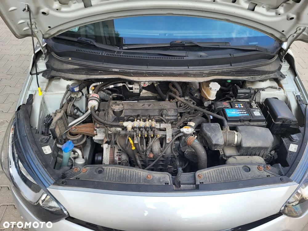 Hyundai i20 - 11