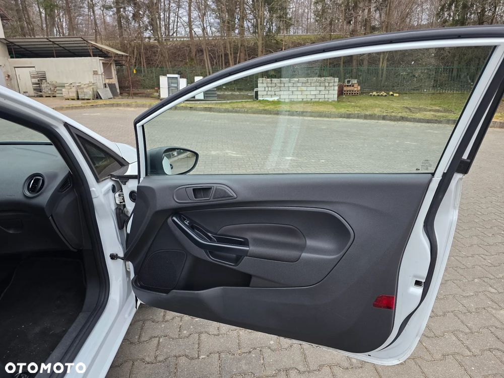 Ford Fiesta 1.5 TDCi Celebration - 28