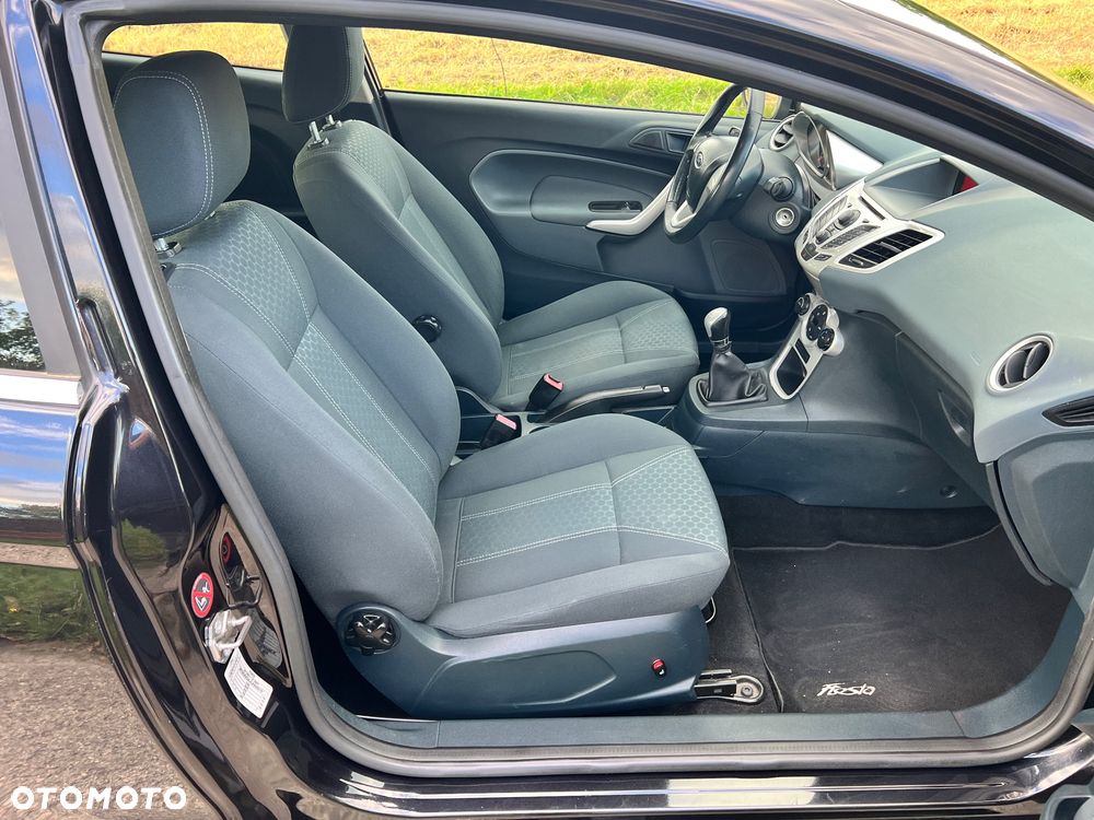 Ford Fiesta 1.25 Titanium - 10