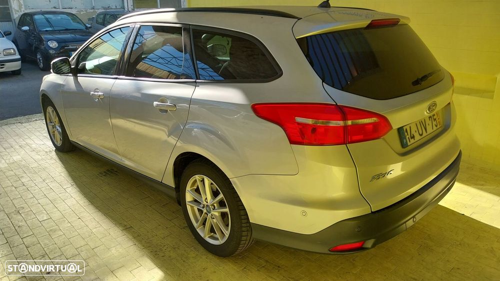 Ford Focus 1.5 TDCi EcoBlue Titanium - 16