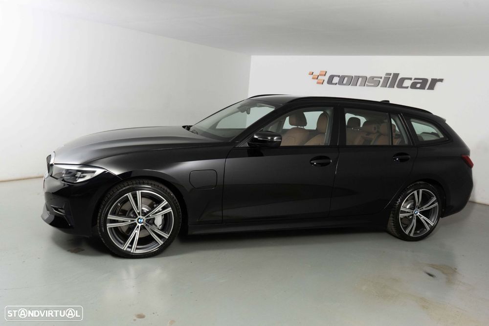 BMW 330 e Line Luxury Auto - 8
