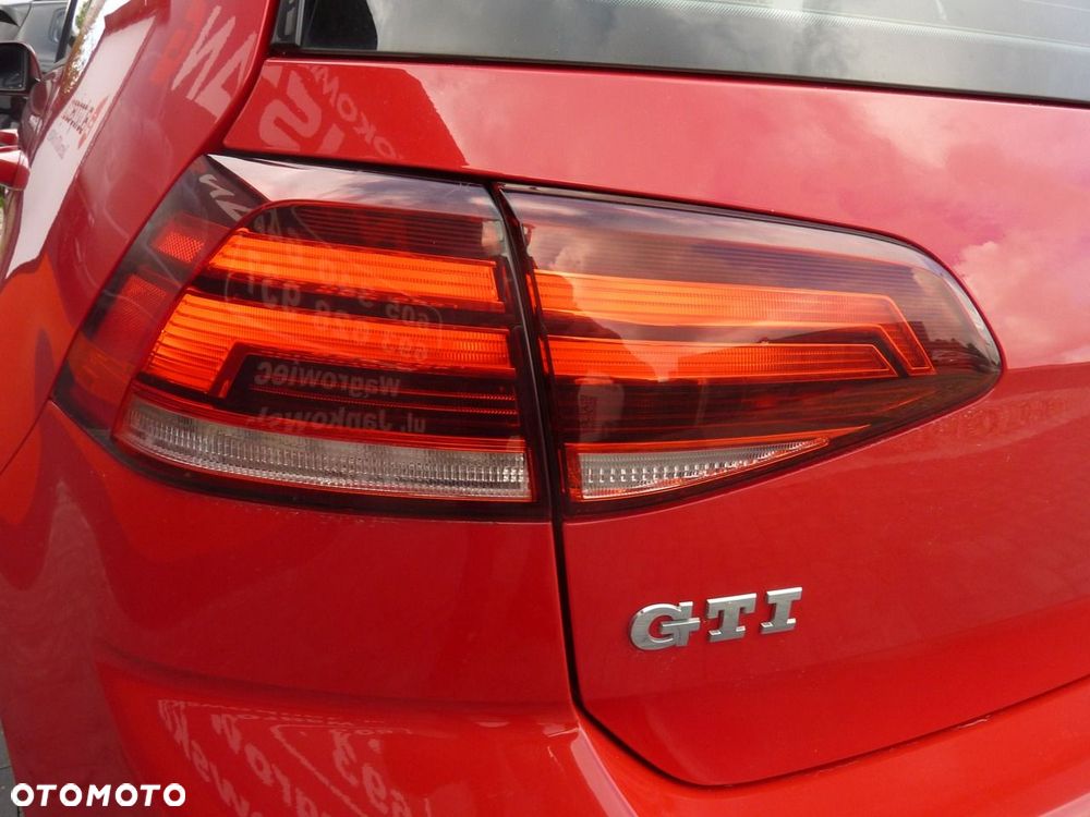 Volkswagen Golf - 38